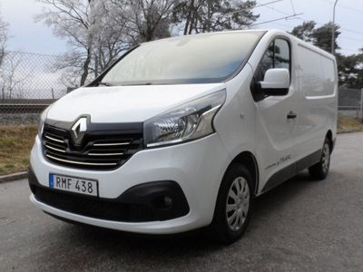 Vit Begagnad 2017 Renault Trafic Minibuss | 161 250 kr (Dyr)