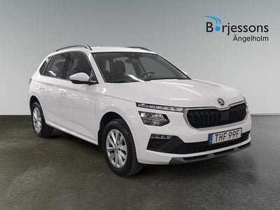 Vit Begagnad 2024 Skoda Kamiq Selection SUV | 259 000 kr (Marknadspris)