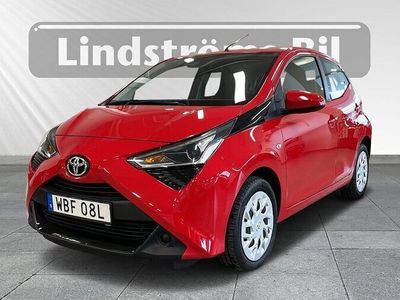 begagnad Toyota Aygo X-Play 1,0 VVT-i V-hjul 2021, Halvkombi