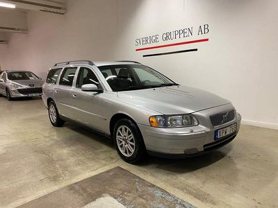 Grå Begagnad 2006 Volvo V70 Kinetic Kombi | 69 900 kr (Dyr)