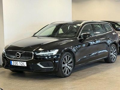 Svart Begagnad 2020 Volvo V60 Inscription Kombi | 299 900 kr (Marknadspris)