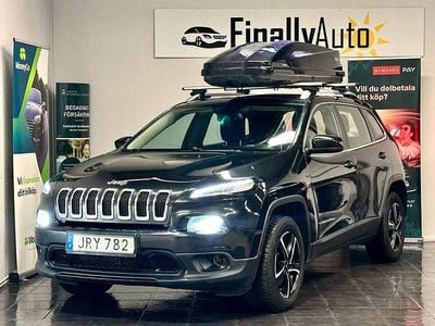 Svart metallic Begagnad 2015 Jeep Cherokee SUV | 119 900 kr (Marknadspris)