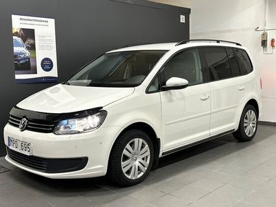 begagnad VW Touran 1.6 TDI 7 Sits /Kamrembytt /Navi /105hk