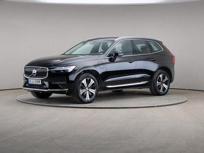 Begagnad Volvo XC60 Momentum 350 HK (257 kW) 2022 Black (solid) SUV
