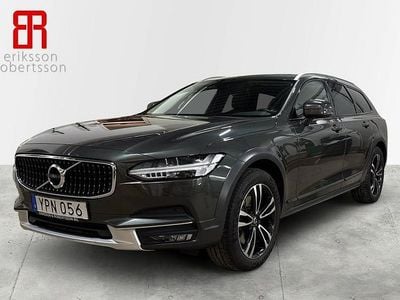 Grå Begagnad 2019 Volvo V90 CC Momentum Kombi | 329 900 kr (Lite dyr)