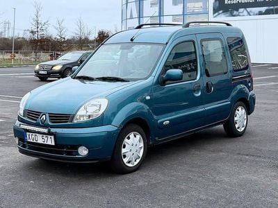 Begagnad Renault Kangoo 95 HK (69 kW) 2006 Blå Minibuss