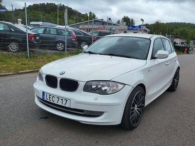 Vit Begagnad 2011 BMW 118 Comfort Edition Halvkombi | 74 900 kr (Bra pris)