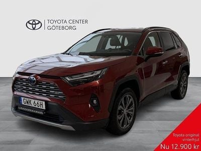 Röd Begagnad 2022 Toyota RAV4 Hybrid Executive SUV | 389 900 kr (Marknadspris)
