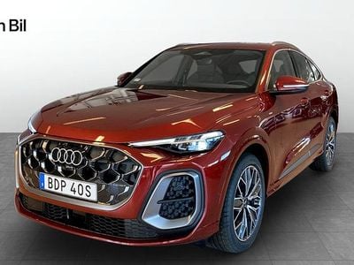 Röd Ny 2025 Audi Q5 Sportback Design SUV | 902 700 kr (Dyr)
