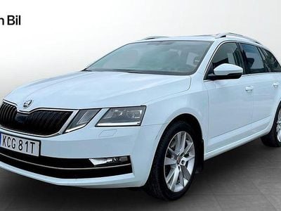 Vit Begagnad 2019 Skoda Octavia Style Kombi | 214 900 kr (Bra pris)