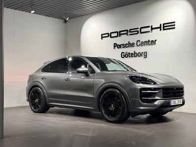 Grå Begagnad 2025 Porsche Cayenne SUV | 1 249 000 kr