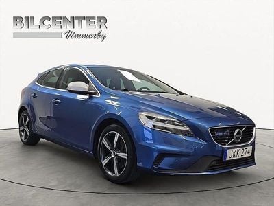 Blå Begagnad 2018 Volvo V40 R-Design Pro Kombi | 179 900 kr (Marknadspris)