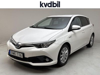 Vit Begagnad 2016 Toyota Auris Hybrid | 166 000 kr (Marknadspris)