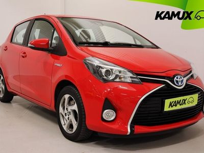 begagnad Toyota Yaris Hybrid e-CVT Navi Kamera 101hk