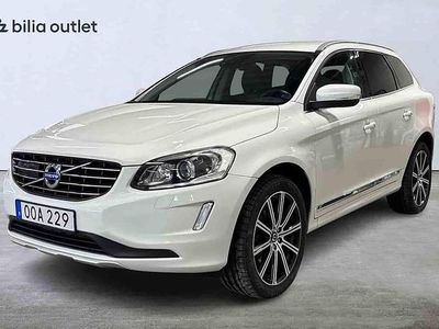 Vit Begagnad 2015 Volvo XC60 SUV | 239 000 kr
