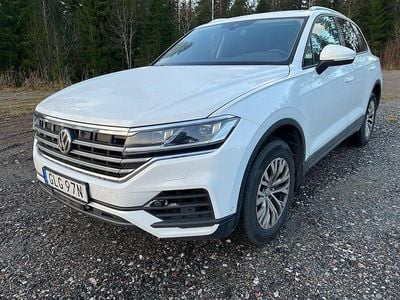 Vit Begagnad 2019 VW Touareg SUV | 70 000 kr