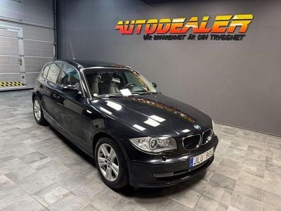 Begagnad BMW 118 Advantage 143 HK (105 kW) 2009 Svart Halvkombi