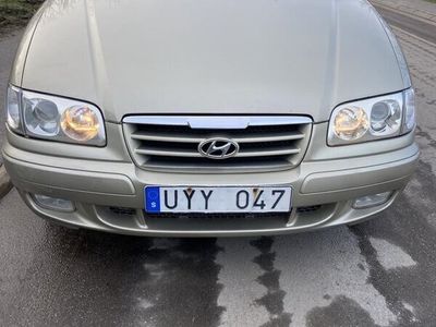 begagnad Hyundai Trajet 2.0