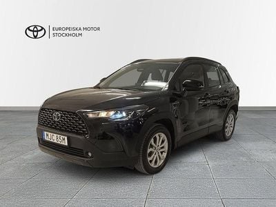 Svart Begagnad 2024 Toyota Corolla Cross Active SUV | 359 900 kr (Marknadspris)