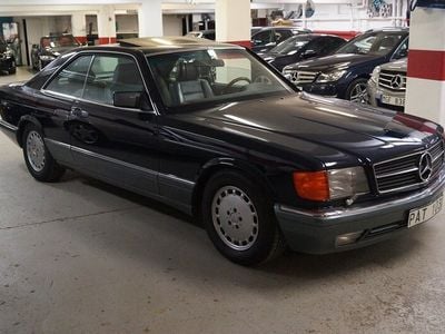 Begagnad Mercedes 500 245 HK (180 kW) 1986 Mörkblå