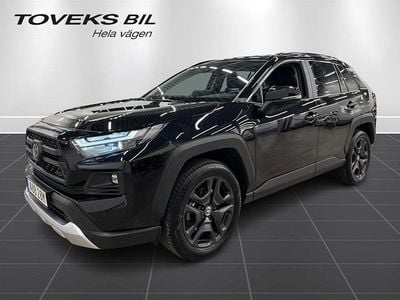 Svart Begagnad 2024 Toyota RAV4 Hybrid Advance SUV | 449 000 kr (Marknadspris)