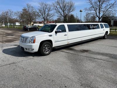 begagnad Chevrolet Suburban Cadillac Escalade Limo Limousine