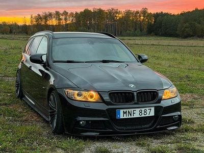 Begagnad 2011 BMW 330 Kombi | 120 000 kr