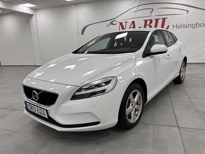 Vit Begagnad 2017 Volvo V40 Momentum Halvkombi | 159 900 kr (Lite dyr)