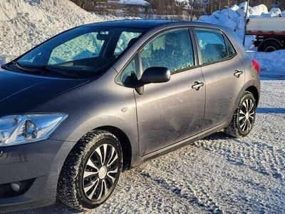 begagnad Toyota Auris 5-dörrar 2.0 D-4D Euro 5