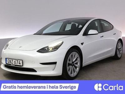 Vit Begagnad 2022 Tesla Model 3 Standard Range Plus Sedan | 323 900 kr (Marknadspris)