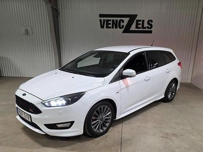 Begagnad Ford Focus ST-Line 125 HK (91 kW) 2017 Vit Kombi