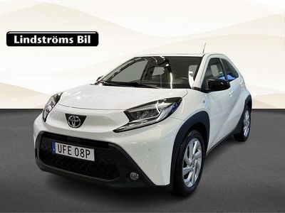 Begagnad Toyota Aygo X X-play 72 HK (52 kW) 2022 Vit SUV