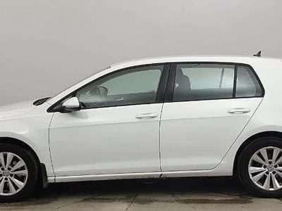 Begagnad 2018 VW Golf VII Halvkombi | 99 000 kr (Marknadspris)