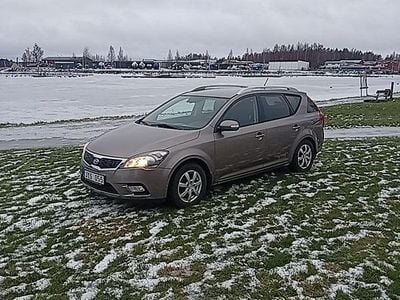 Begagnad 2010 Kia Ceed Halvkombi | 30 000 kr (Superpris)