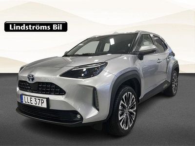 Silver Begagnad 2022 Toyota Yaris Cross Edition SUV | 329 900 kr (Marknadspris)
