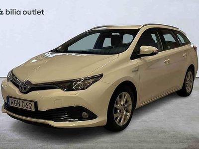 Begagnad Toyota Auris Touring Sports 2017 Vit Kombi