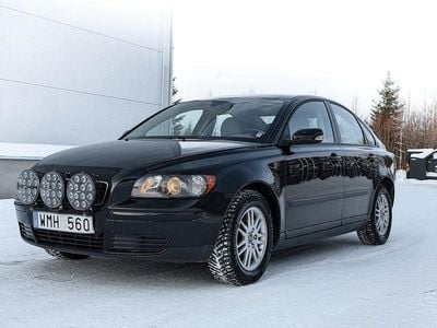 Begagnad Volvo S40 125 HK (91 kW) 2004 Svart Sedan
