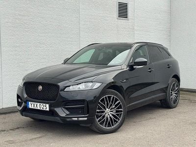 Svart Begagnad 2017 Jaguar F-Pace R-Sport SUV | 199 900 kr (Marknadspris)