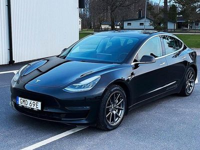 Svart Begagnad 2020 Tesla Model 3 Long Range AWD Sedan | 269 900 kr (Lite dyr)