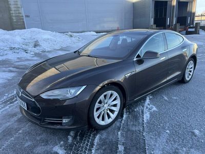 begagnad Tesla Model S 85 Gratis Superlading/Free supercharging