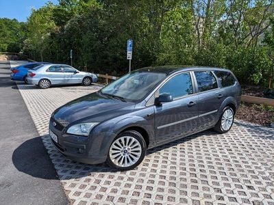 Begagnad Ford Focus 145 HK (106 kW) 2007 Kombi