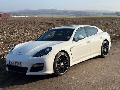 Porsche Panamera 4S