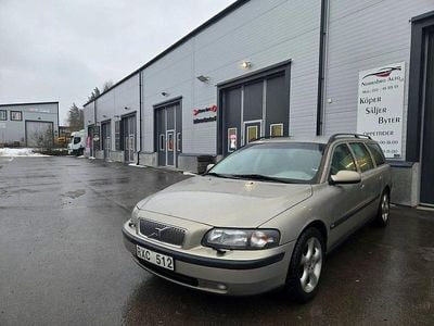 Begagnad Volvo V70 200 HK (147 kW) 2000 Ljusbrun Kombi