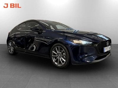 Blå Begagnad 2022 Mazda 3 Sky Halvkombi | 229 900 kr (Marknadspris)