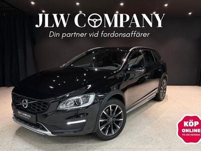 Begagnad Volvo V60 CC Momentum 190 HK (139 kW) 2018 Onyx black metallic Kombi