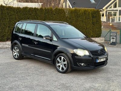 begagnad VW Touran 2.0 TDI DSG, 7 sits, skinn, taklucka,170hk