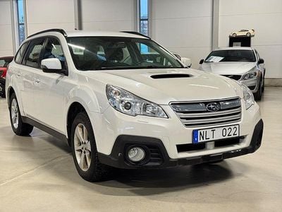 Vit Begagnad 2012 Subaru Outback Kombi | 69 900 kr (Marknadspris)