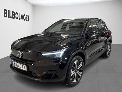 Begagnad Volvo XC40 Core 185 kW (252 HK) 2022 Svart SUV