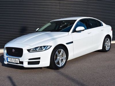 begagnad Jaguar XE 20d Automat Värmare 0,42L/mil EU6