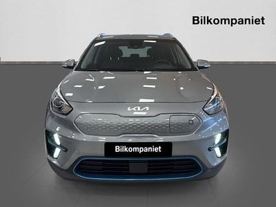 Grå Begagnad 2022 Kia e-Niro Advance SUV | 269 800 kr (Marknadspris)